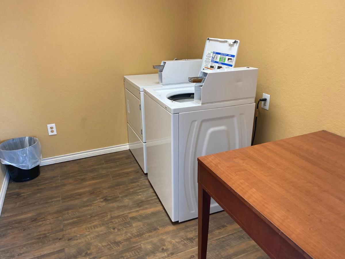 Southern Inns And Suites Now Offering Rv Spaces For Rent Yorktown Zewnętrze zdjęcie