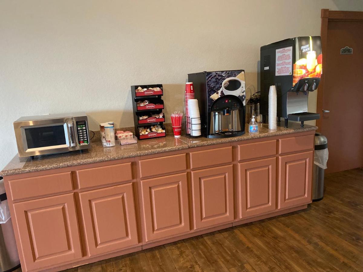 Southern Inns And Suites Now Offering Rv Spaces For Rent Yorktown Zewnętrze zdjęcie